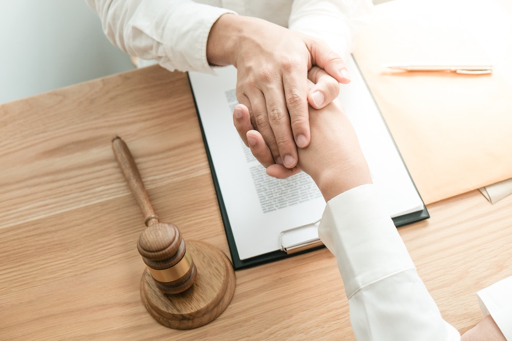 Se libérer de son engagement de garant pour un loyer : comment procéder ?