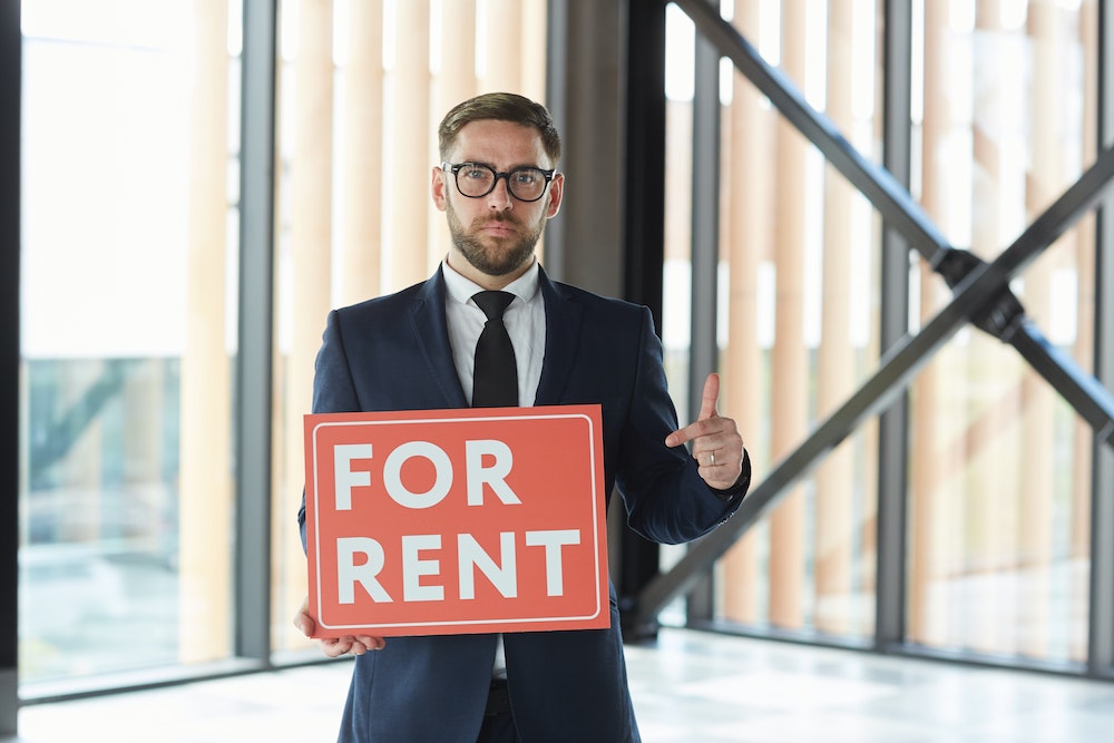 Devenir agent immobilier sans diplôme : est-ce possible et comment s'y prendre ?